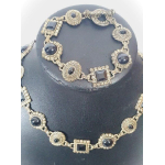 Zilverkleurige ketting en armband